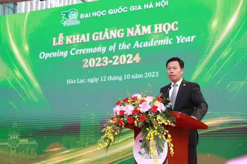 Giám đốc ĐHQG Hà Nội Lê Quân, phát biểu tại Lễ khai giảng năm học 2023 - 2024.