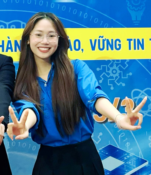 Dương Mai Anh - sinh viên Học viện Ngân hàng.