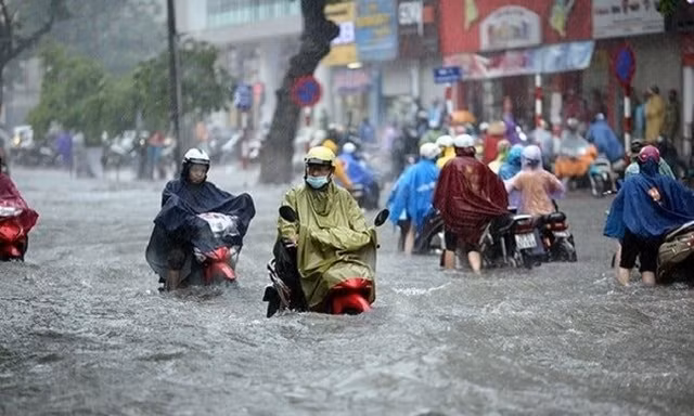 Hà Nội khuyến khích cho học sinh nghỉ, người lao động làm online ngày 6/10 để chống bão
