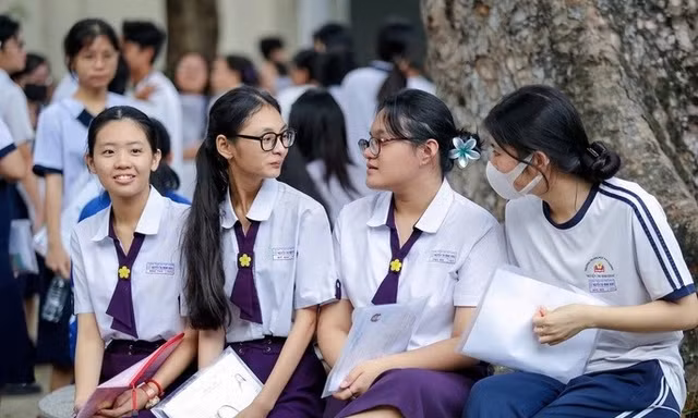 Bộ GD&ĐT lùi lịch công bố điểm chuẩn đại học 2025, nhiều ngành dự kiến tăng điểm