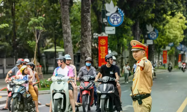 Hà Nội tạm cấm, hạn chế phương tiện trên nhiều tuyến đường trong 2 ngày 26-27/12