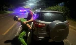 Công an xã ở Đắk Lắk kịp thời cứu lái xe có dấu hiệu đột quỵ