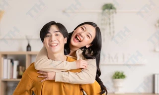 Chữa bệnh nhờ... cười