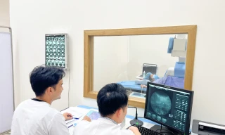 Có nên tán sỏi thận?