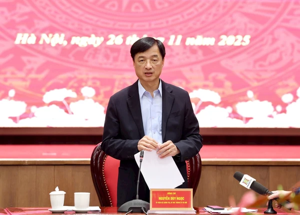 https://cdn.tienphong.vn/images/39724794a4f38c57d4f829f9756463c0ee570c2c116b1662f682d39d5b95cbc628d036efb8872de9dc4acd3a5beae6168101dd7a8a370c49fe284e9bbbbcac89/tienphong-2611ngoc.jpg.webp