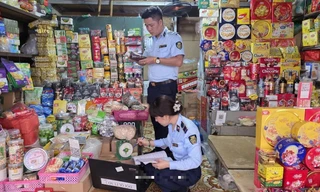 Phát hiện 1.440 bánh trung thu nhập lậu 