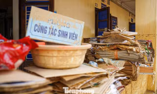 Thái Nguyên: Đại học Sư phạm tan hoang sau lũ, học bạ, con dấu trôi khắp nơi 