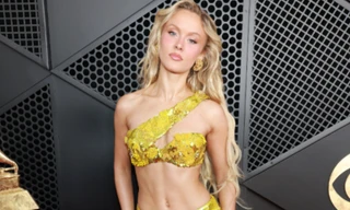 Chiếc váy làm lu mờ thảm đỏ Grammy 2026