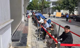 Hết cảnh xếp hàng mua nhà ở xã hội, người dân Hà Nội chỉ cần điền mẫu trên iHanoi