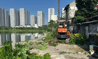 Hà Nội xử lý loạt nhà tôn lấn chiếm quanh khu chung cư cao cấp 