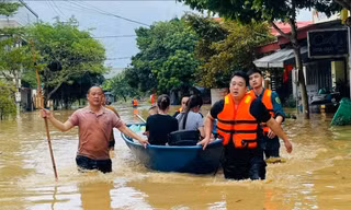 Mỹ Tâm ủng hộ 200 triệu đồng, NSND Quốc Hưng cứu trợ ở Thái Nguyên