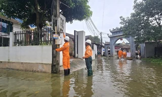 Gần 14.000 hộ dân bị cắt điện do ngập úng, Ba Đình chiếm tỷ lệ cao nhất