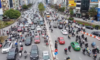 Hà Nội chính thức cấm xe máy xăng vào 9 phường phát thải thấp theo khung giờ từ 1/7/2026