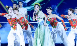 Toàn cảnh concert Thanh xuân khiến 20.000 khán giả Hà Nội đứng ngồi không yên