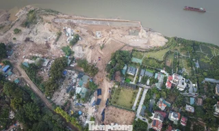 Hà Nội cho phép thi công cống xuyên đê sông Hồng