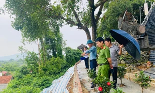 Di dời 9 hộ dân khu vực nguy cơ sạt lở cao ở Hà Nội trước 5 giờ chiều nay