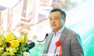 Chủ tịch Hà Nội: Không có chỗ chôn thải bùn nên việc nạo vét sông hồ phải dừng lại