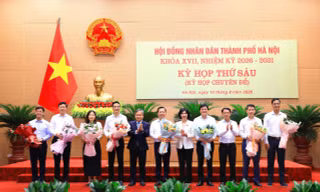 Hà Nội miễn nhiệm ủy viên UBND thành phố với 11 lãnh đạo sở, ngành
