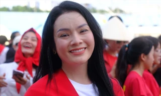 NSƯT Tân Nhàn, Tùng Dương đội nắng tập luyện ở sân Mỹ Đình 