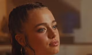 Không nhận ra con gái Angelina Jolie và Brad Pitt 