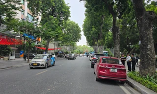 Camera AI 'phủ sóng' đường phố Hà Nội: Giảm vi phạm nhưng dân kêu trời vì thiếu bãi đỗ xe 