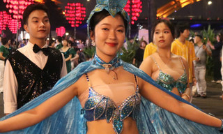 Nóng bỏng vũ điệu đường phố bên sông Hàn