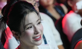 Con dao hai lưỡi nhìn từ thị phi đời tư của Diệp Lâm Anh 