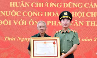 Truy tặng Huân chương Dũng cảm đối với người hi sinh khi cứu 3 cháu nhỏ