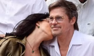 Đòn giáng mạnh vào Brad Pitt