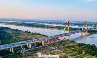 Thống nhất di dời, quy hoạch lại toàn bộ khu dân cư ngoài đê sông Hồng để tái thiết