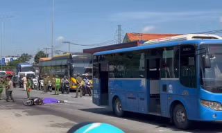 Hiện trường vụ tai nạn xe buýt ở TPHCM tông nữ sinh tử vong