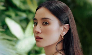 Tống Giai từng bị chỉ trích vì vượt mặt Chương Tử Di ở Kim Kê 2013.