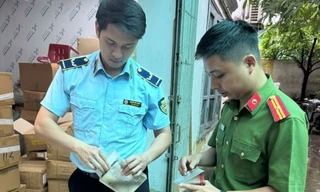 Hà Nội: Phát hiện 15.000 mặt nạ dưỡng da không rõ nguồn gốc xuất xứ