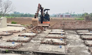 Xây hơn 80 mộ giả để 'giữ chỗ'