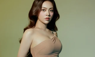 Khánh Thy chơi lớn