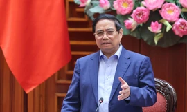 Thủ tướng yêu cầu huy động mọi phương tiện tiếp tế cho khu vực bị ngập lụt