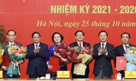 Thủ tướng mong hai tân Phó Thủ tướng và ba Bộ trưởng ‘dám nghĩ, dám làm’