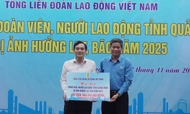 Tổng LĐLĐ Việt Nam hỗ trợ đoàn viên Quảng Ngãi khắc phục hậu quả bão lũ