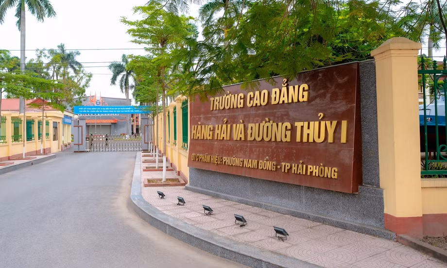Hải Phòng: Tạm đình chỉ 2 nhóm học sinh liên quan vụ nam sinh 16 tuổi bị đánh tử vong để phục vụ điều tra