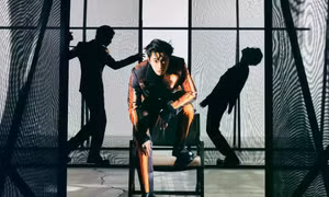 Trước concert tại TP.HCM, Yunho chọn màu gì làm dress code cho V-Cassiopeia?