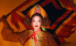Miss Supranational 2026: Mai Ngô chọn trang phục lấy cảm hứng từ Bát Nàn Tướng Quân