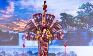 Á hậu Thu Ngân mang trang phục đan từ sợi tái chế đến Miss Intercontinental 2026