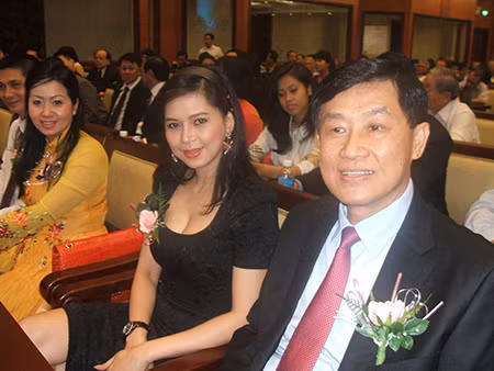 Điều bất ngờ về bố chồng Tăng Thanh Hà