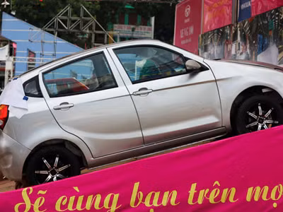 Xe hơi giá rẻ mác Việt sắp ra thị trường