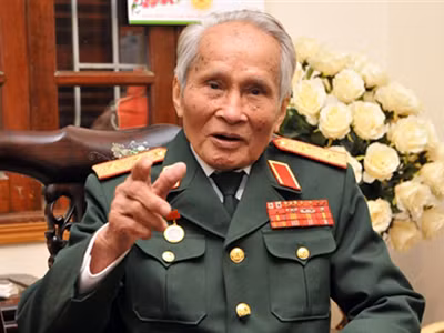 Tướng Thước bàn về lấy phiếu tín nhiệm