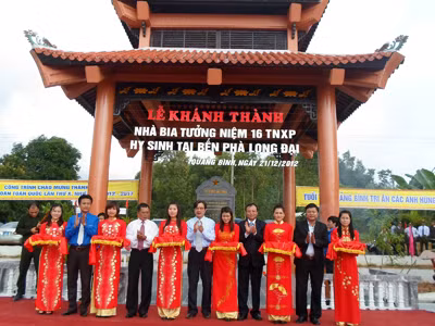 Khánh thành Nhà bia tưởng niệm 16 TNXP hy sinh tại bến phà Long Đại