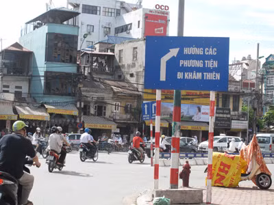 Biển chỉ dẫn làm nhiều người bị sập bẫy