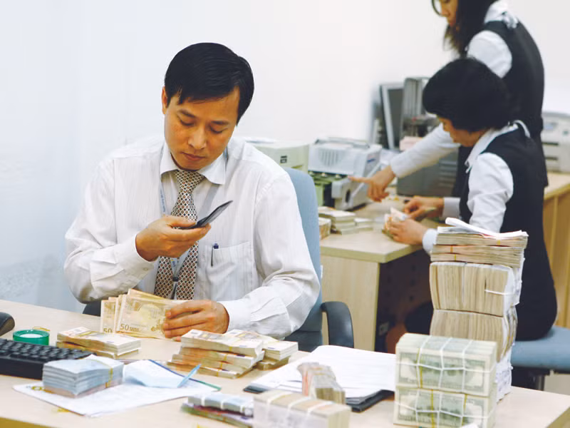 Bội chi ngân sách đã vượt xa tốc độ tăng trưởng GDP. Ảnh: Hồng Vĩnh