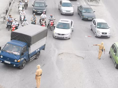 Lùi thời điểm xử phạt xe không chính chủ