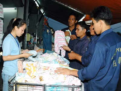 Lo Tết cho công nhân, người nghèo